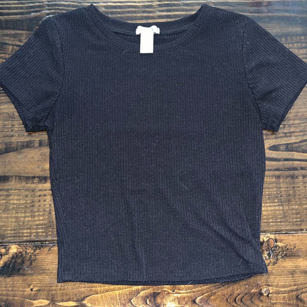 Black tee shirt